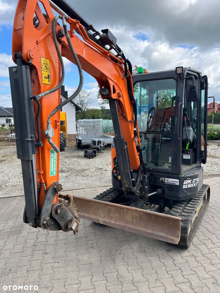 Doosan DX27Z - 3