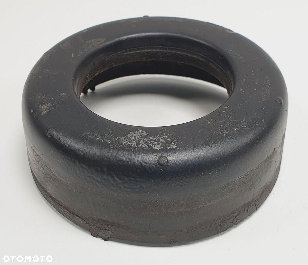 PODKŁADKA SPRĘŻYNY TYŁ MERCEDES W124 2013251044 - 2