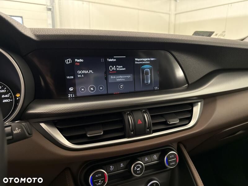 Alfa Romeo Stelvio - 15