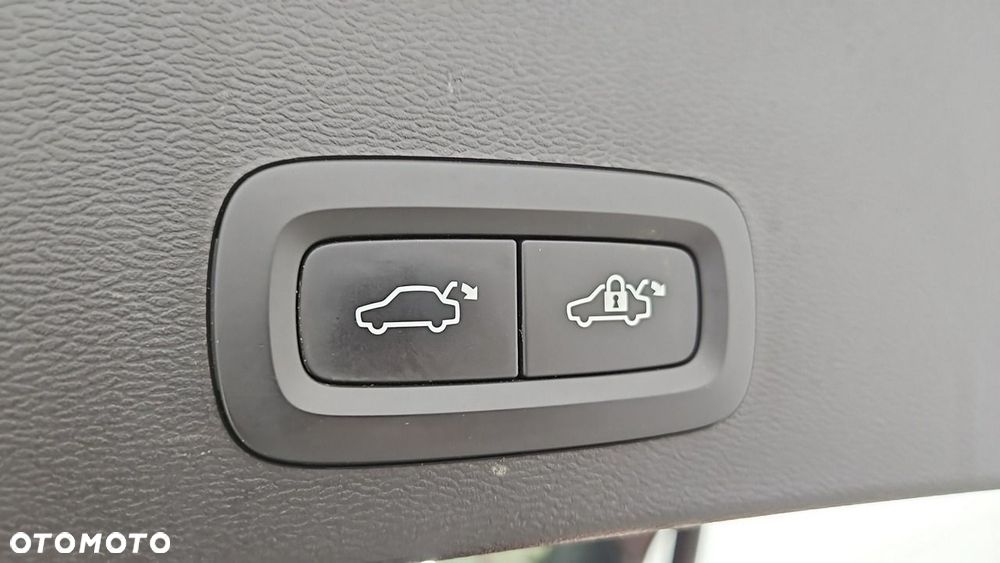 Volvo XC 40 T2 Core - 22