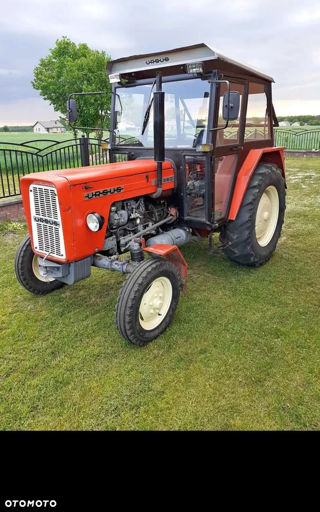 Ursus C360 - 1