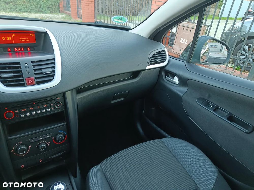 Peugeot 207 - 34