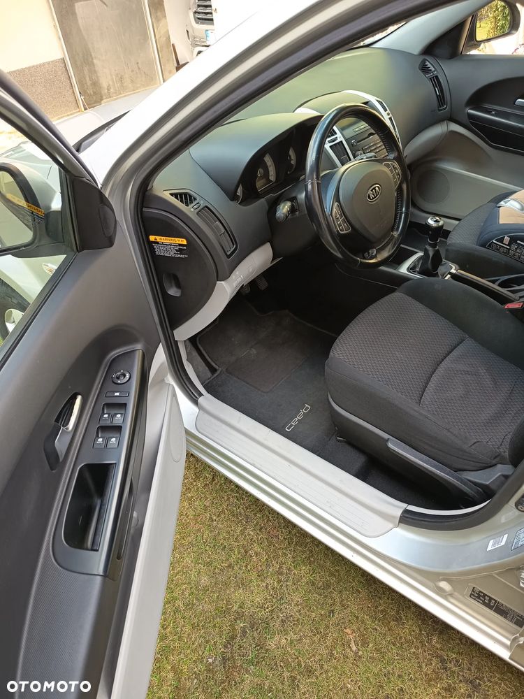 Kia Ceed 1.4 Comfort - 8