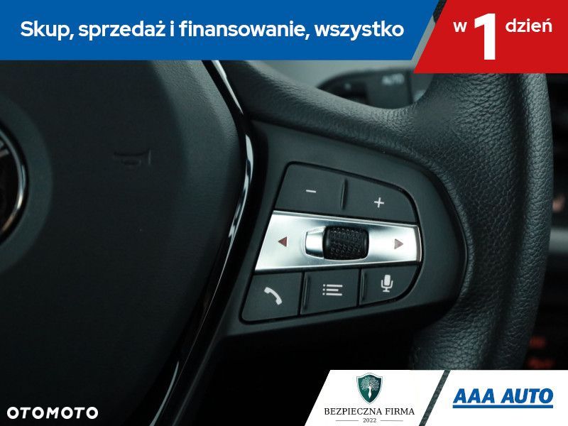 BMW Seria 1 - 18