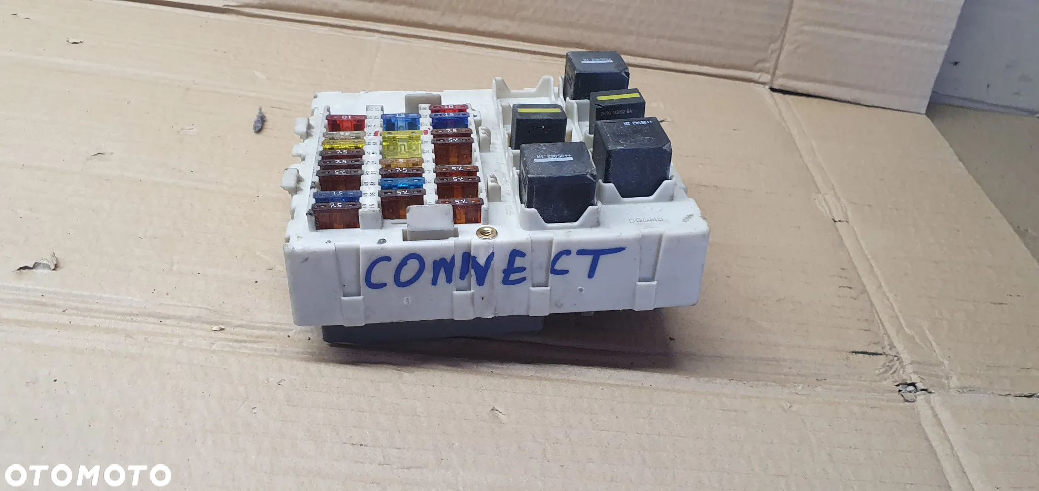 Moduł BSI skrzynka bezpieczników Ford Transit Connect 518774104 - 2