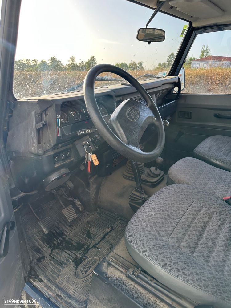 Land Rover Defender 90 2.5 TD5 Metal Top - 5