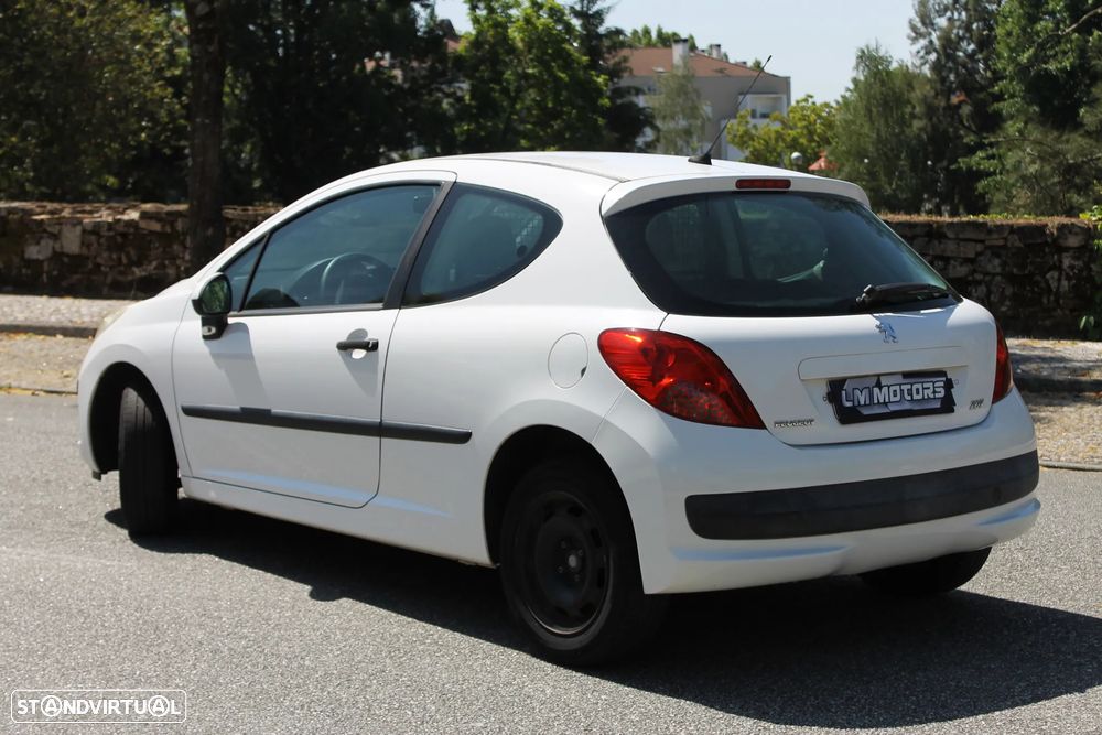 Peugeot 207 1.4HDI - 13