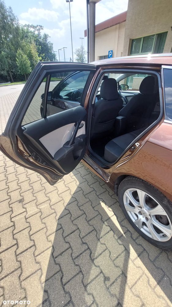 Toyota Avensis 2.0 D-4D Prestige - 9