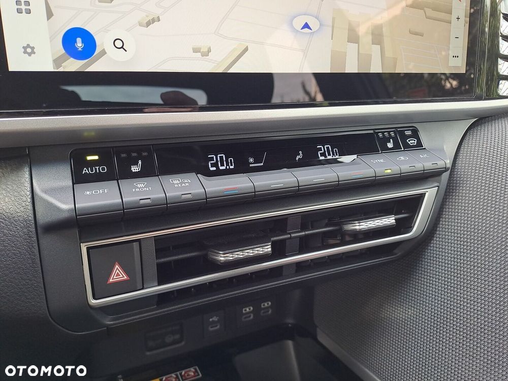 Toyota Camry - 18