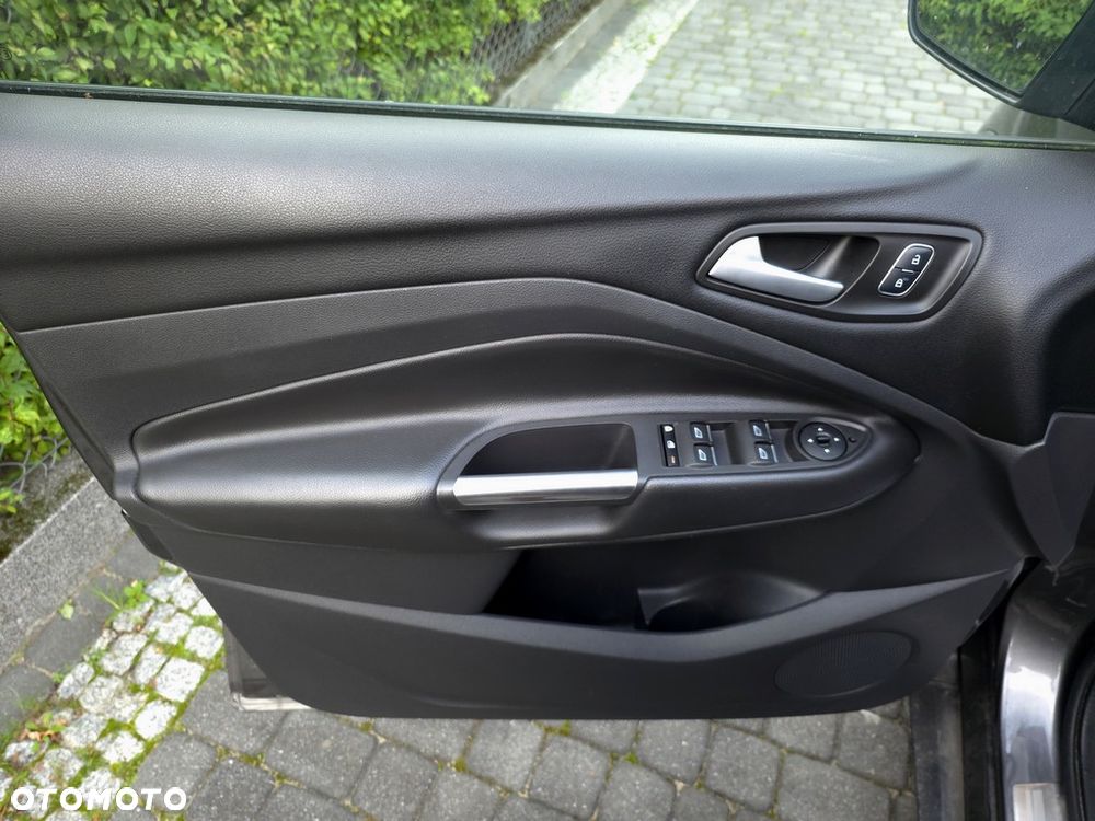 Ford Kuga 2.0 TDCi AWD Titanium - 16