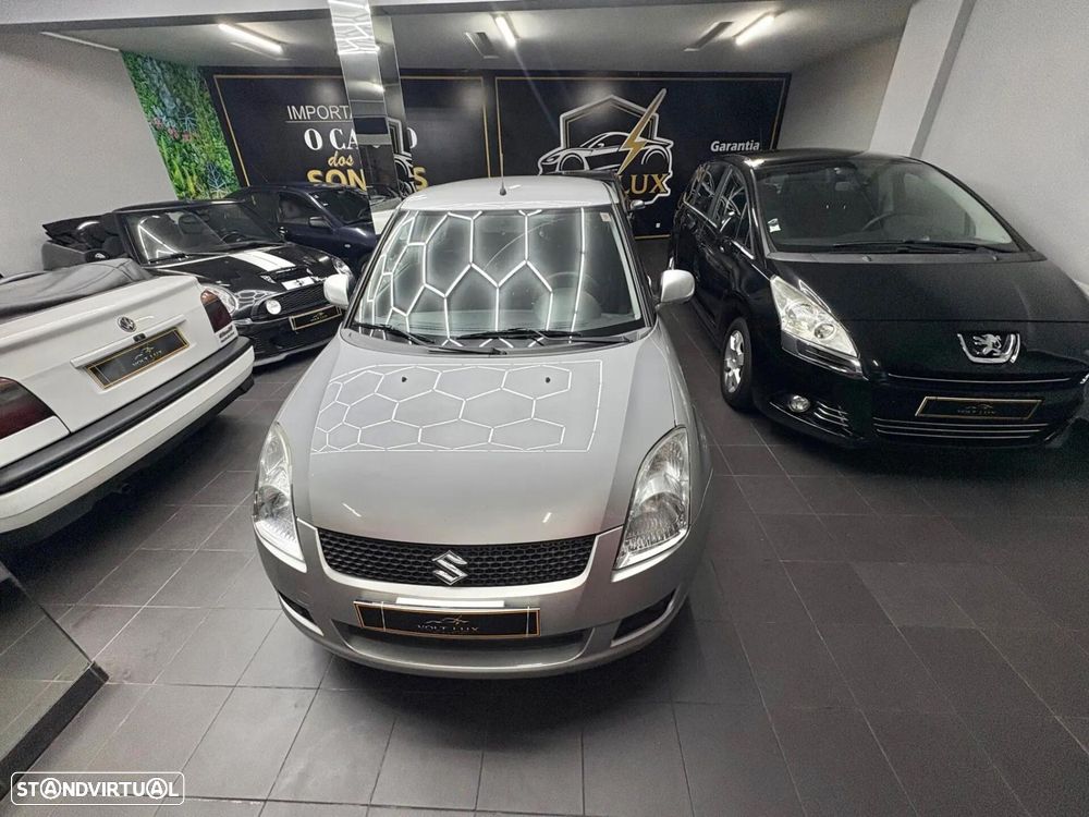 Suzuki Swift 1.3 DDiS Sport — fotografia 29
