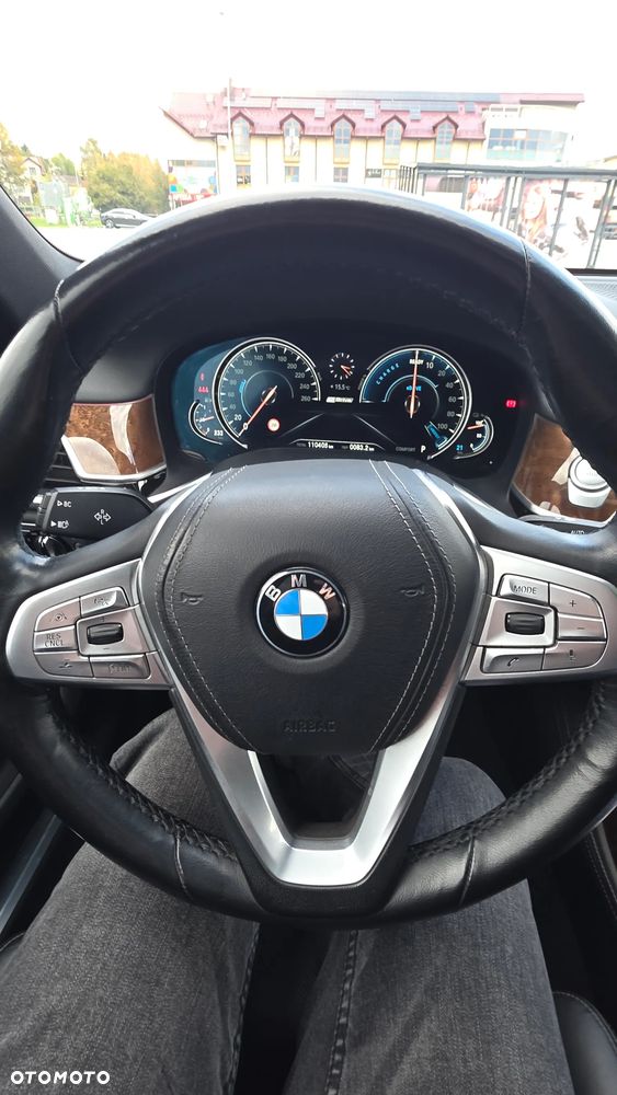 BMW Seria 7 - 28