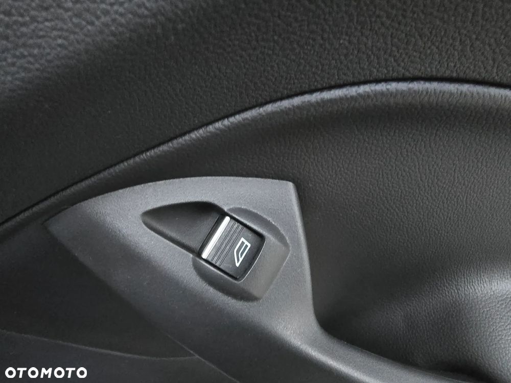 Ford Kuga 2.0 TDCi 4x4 Titanium - 12