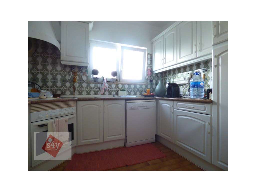 Moradia em zona de excelência, com piscina - Grande imagem: 5/31