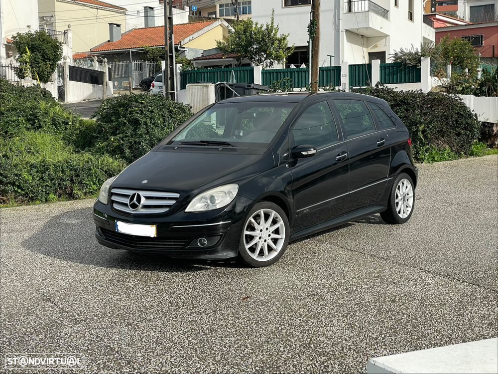 Mercedes-Benz B 150 BlueEFFICIENCY - 1