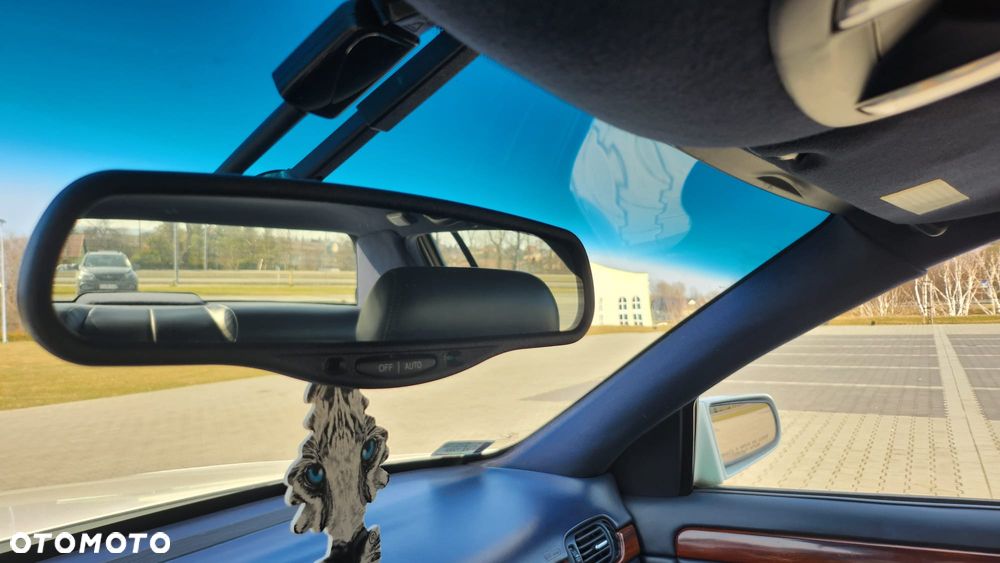 Cadillac Deville 4.6 Concours - 40