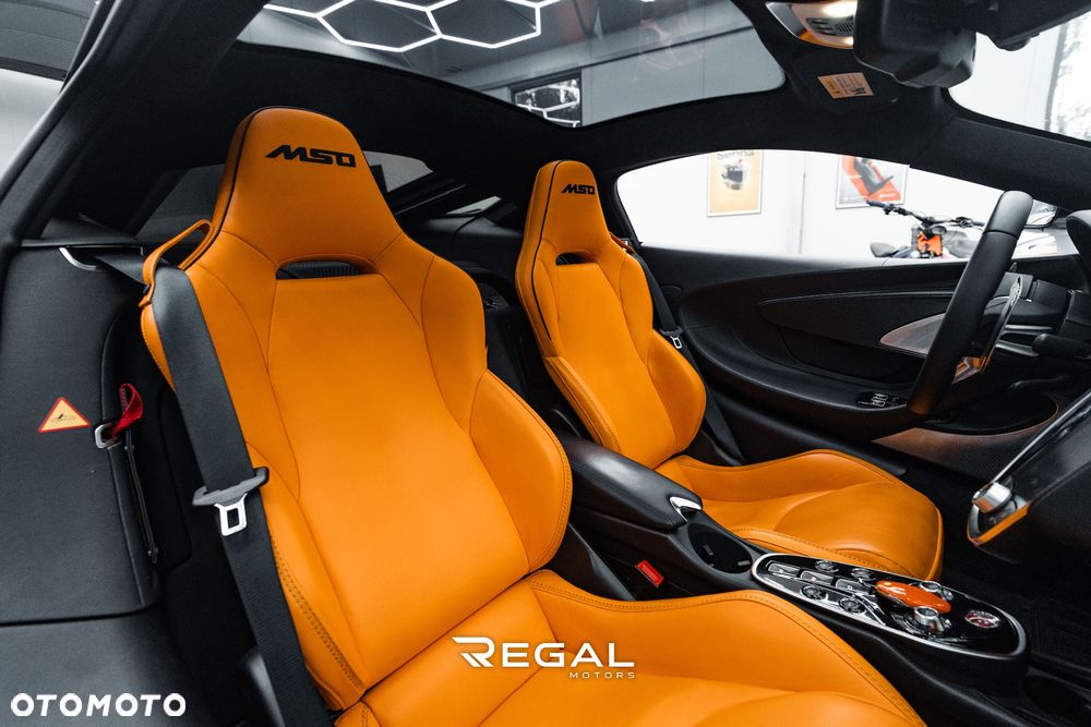 McLaren GT Standard - 23