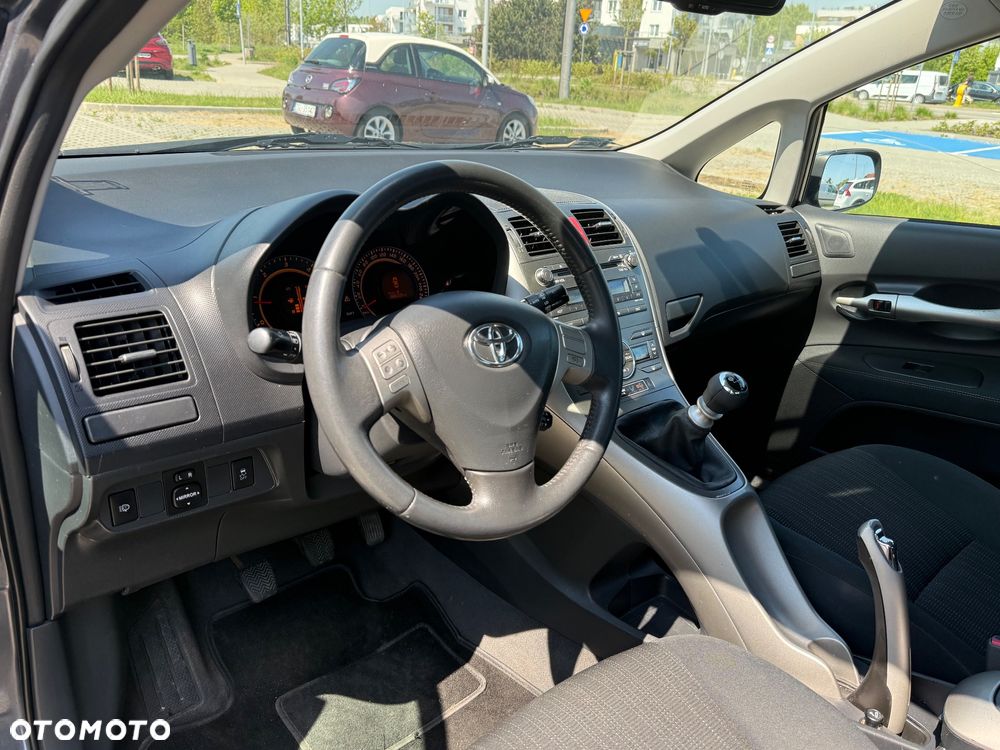 Toyota Auris 2.0 D-4D Edition - 13