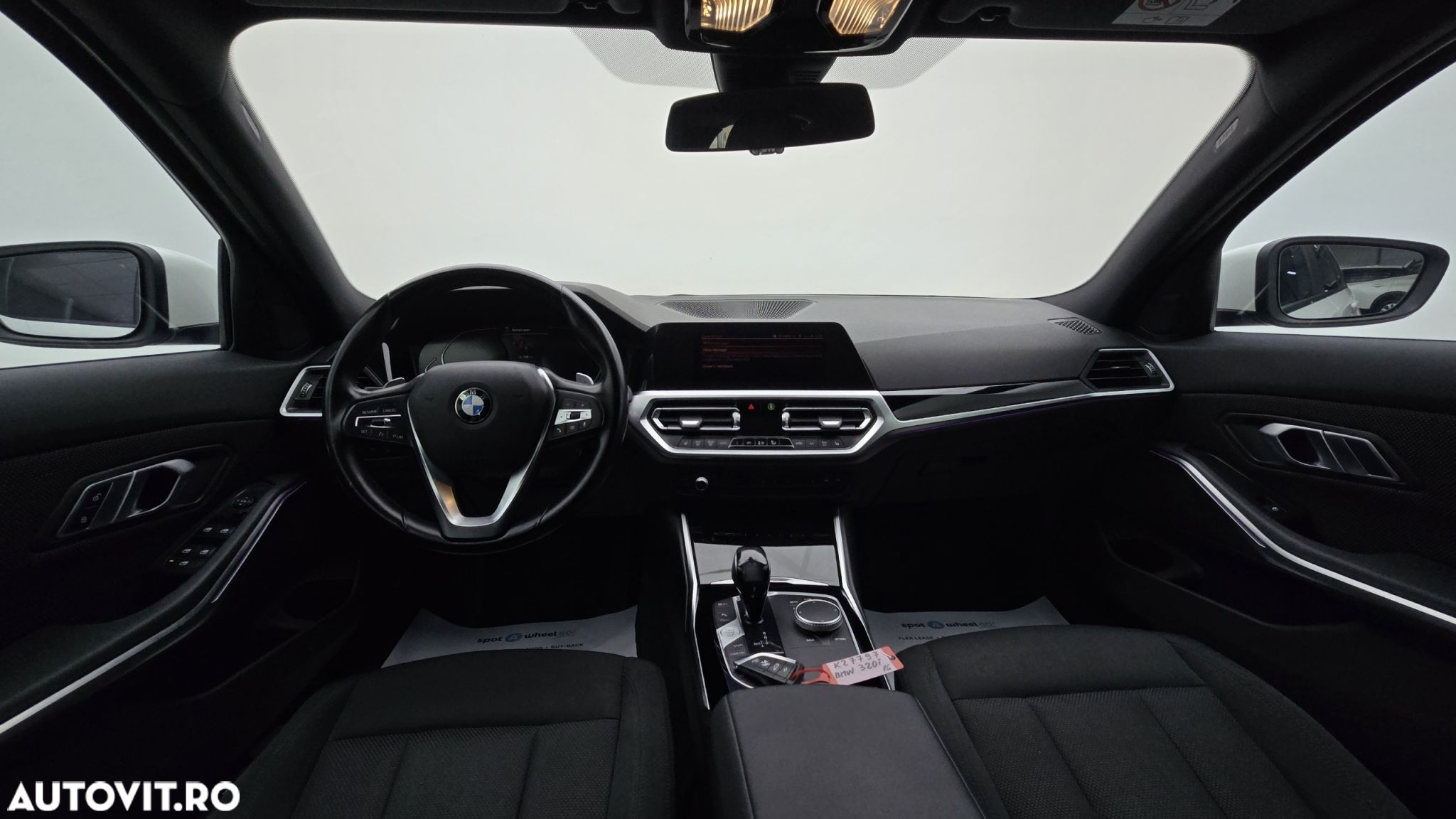 BMW Seria 3 320i AT - 14
