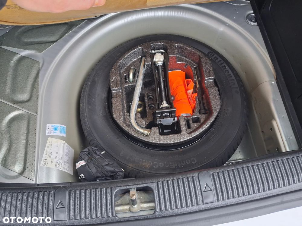 Skoda Fabia 1.2 HTP Classic - 27