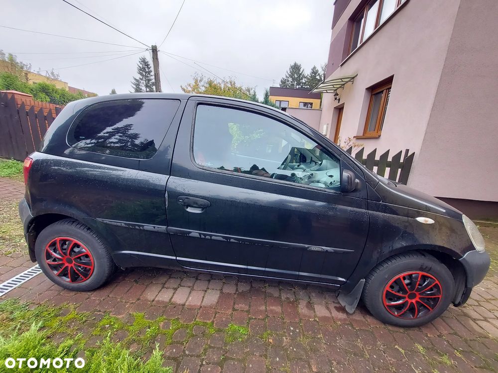 Toyota Yaris - 6