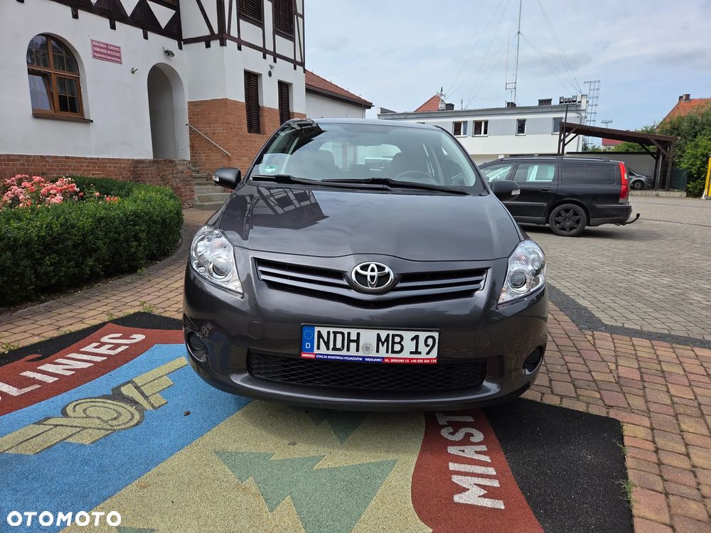 Toyota Auris - 6