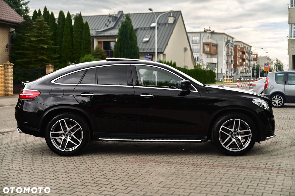 Mercedes-Benz GLE - 19