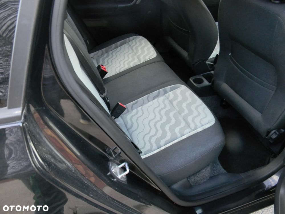 Skoda Fabia 1.2 HTP COOL EDITION - 3