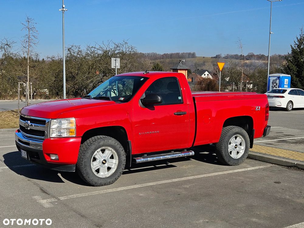 Chevrolet Silverado - 5