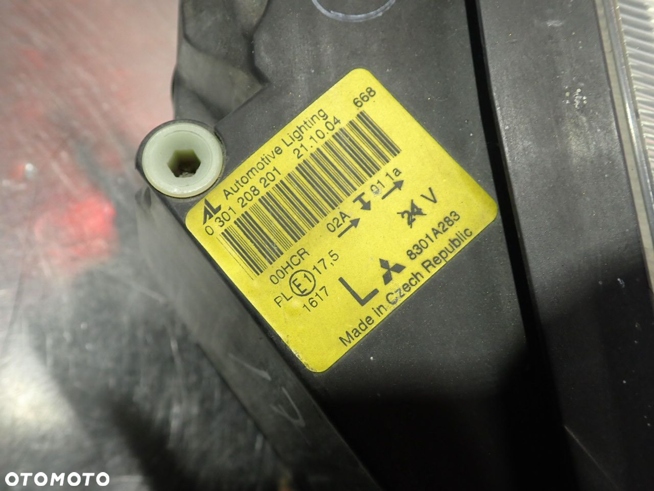 LAMPA LEWA PRZEDNIA MITSUBISHI COLT VI Z30 8301A283  0301208201 - 10