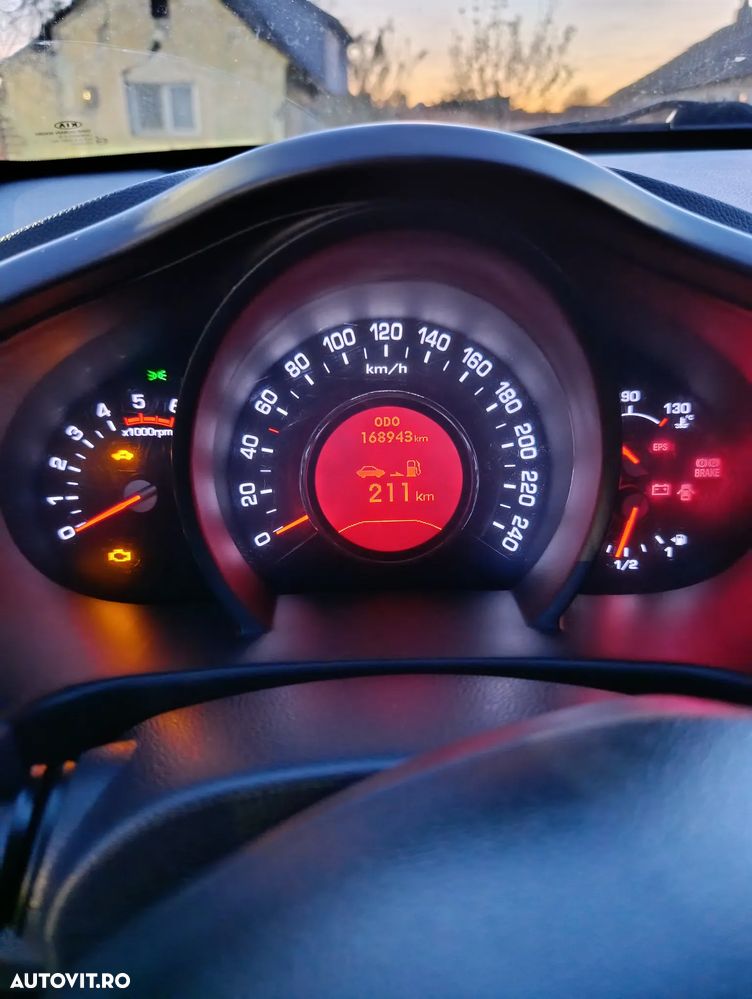 Kia Sportage 1.7 CRDI 2WD ISG Vision - 6