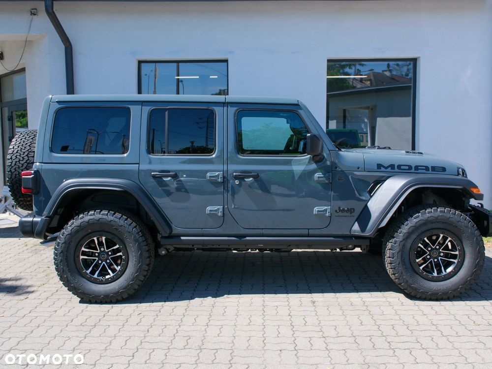 Jeep Wrangler - 4