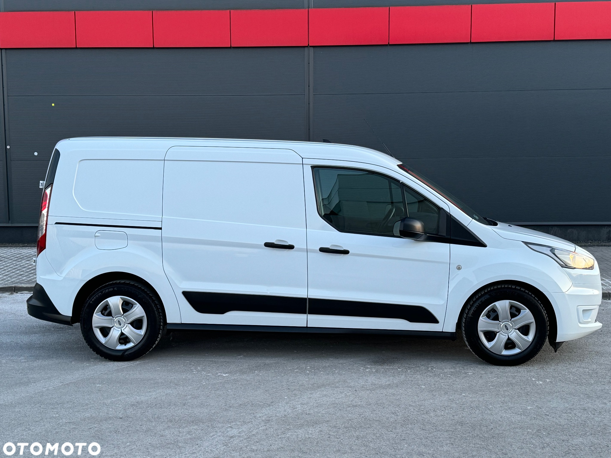 Ford Transit Connect - 9