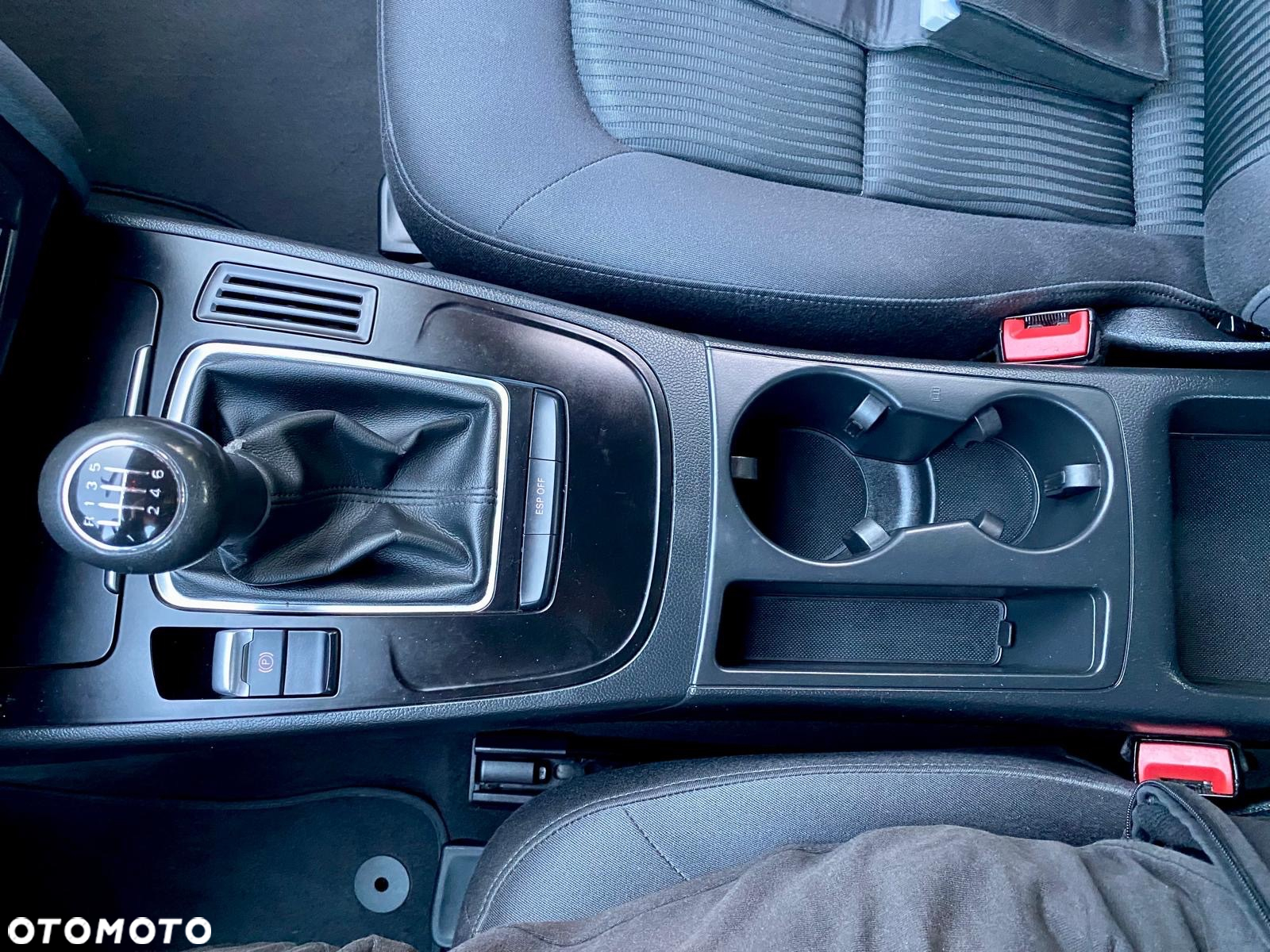 Audi A4 Avant 2.0 TDI DPF Ambiente - 14