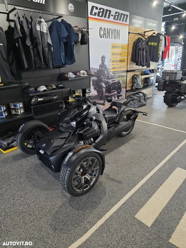 Can-Am Ryker 900 - 10
