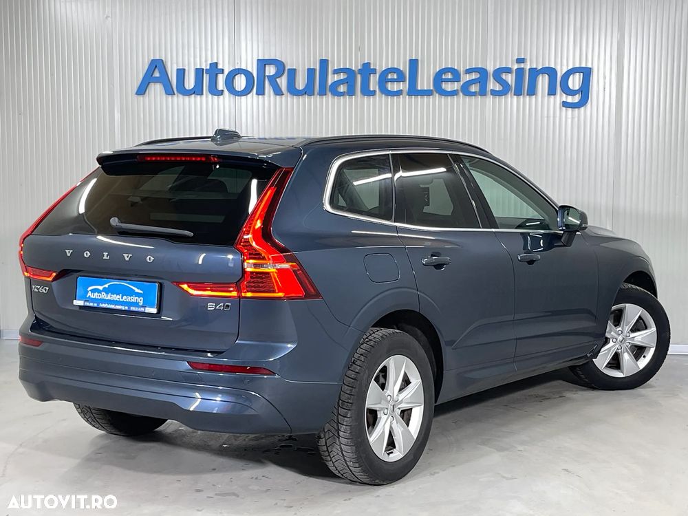 Volvo XC 60 B4 MHEV AT8 AWD Momentum - 4