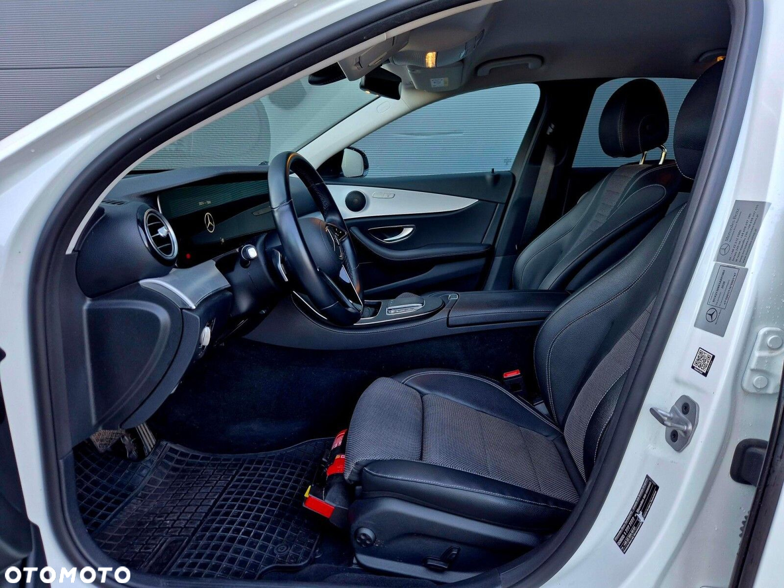 Mercedes-Benz Klasa E 200 AMG/Avantgarde - 4
