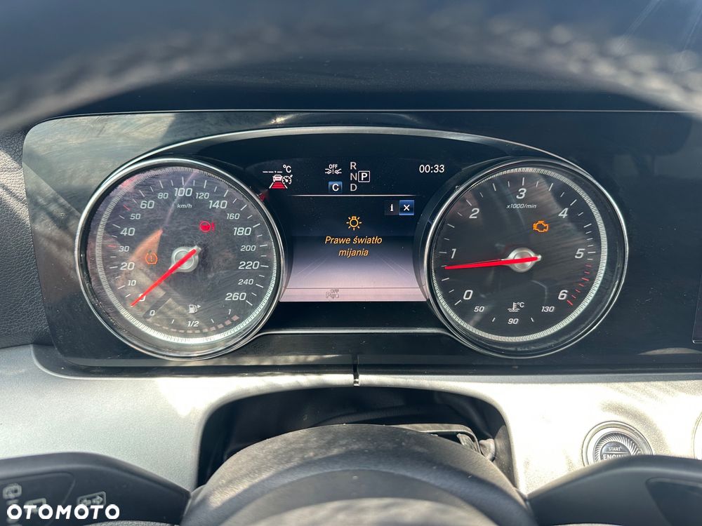 Mercedes-Benz Klasa E 220 d 4Matic 9G-TRONIC Avantgarde - 7