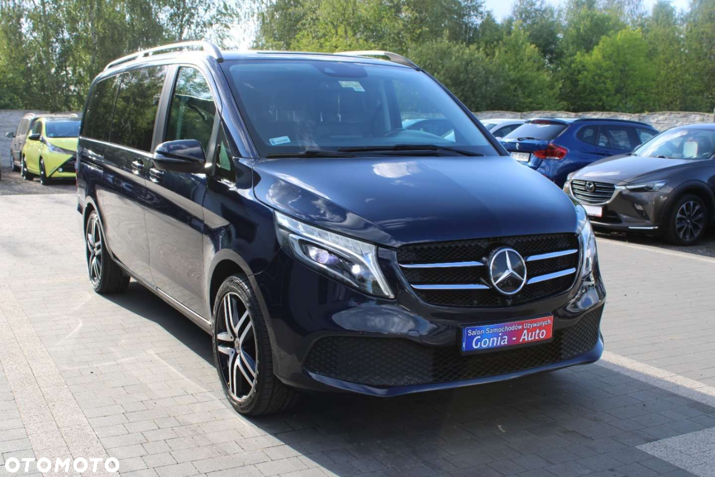 Mercedes-Benz Klasa V - 19