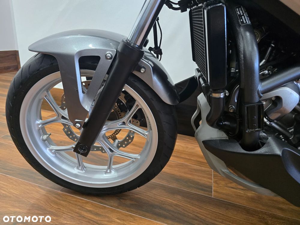 Honda NC - 17