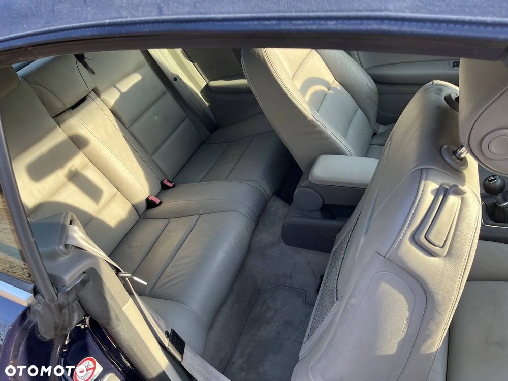 Audi A4 Cabrio 2.4 - 6