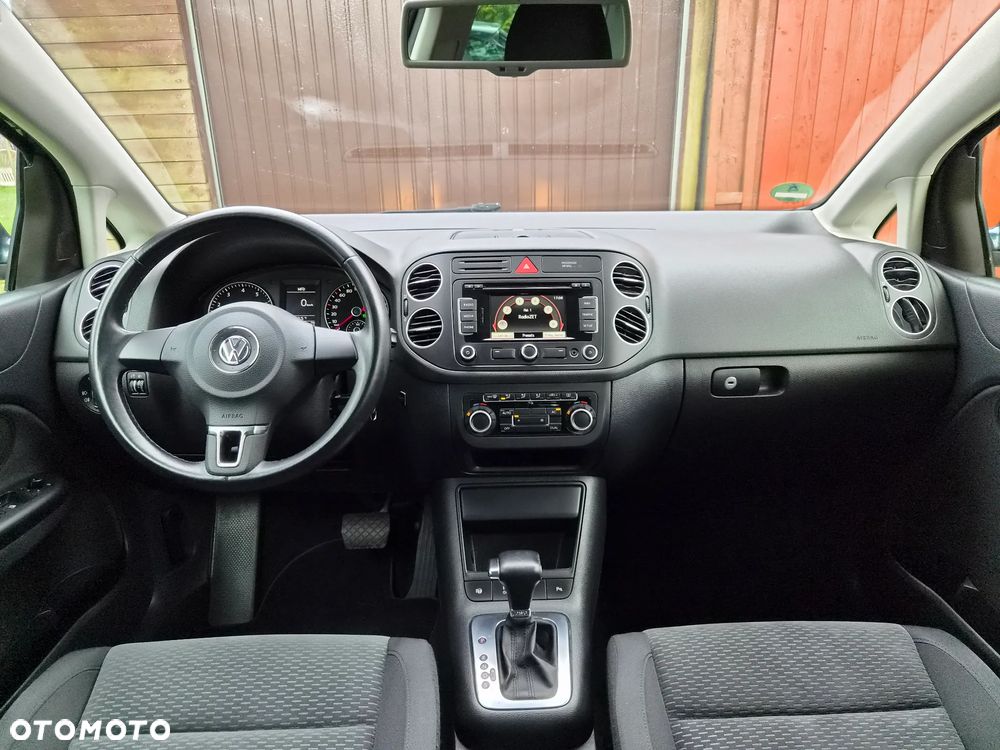 Volkswagen Golf Plus 1.6 DSG Team - 12