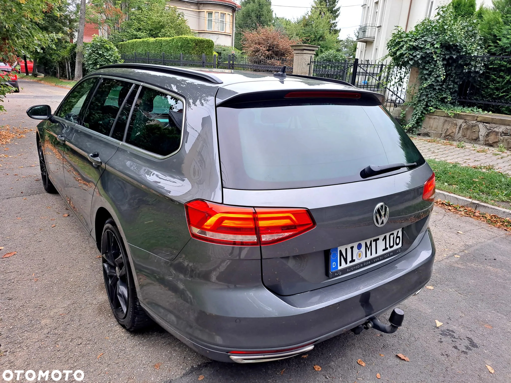 Volkswagen Passat Variant 1.6 TDI SCR DSG Business - 2