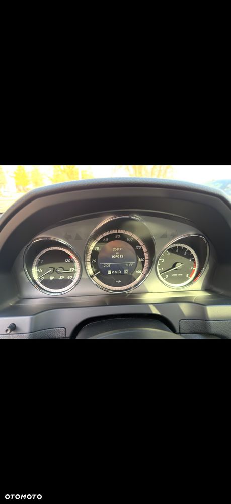 Mercedes-Benz Klasa C 300 7G-TRONIC Special Edition - 13