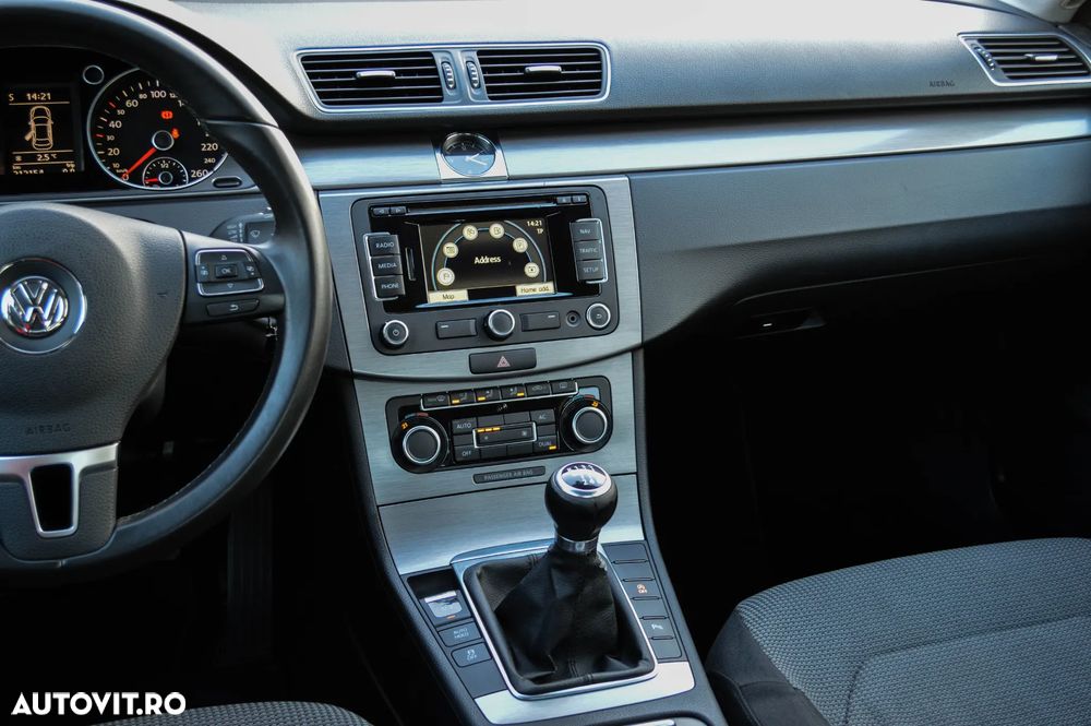 Volkswagen Passat 2.0 Blue TDI SCR Comfortline - 5