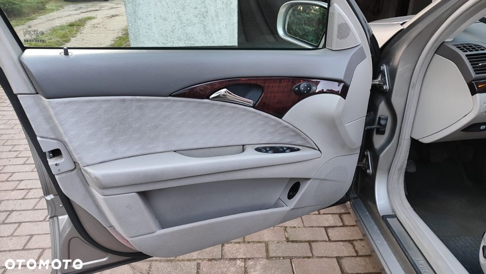 Mercedes-Benz Klasa E 200 CDI Classic DPF - 13