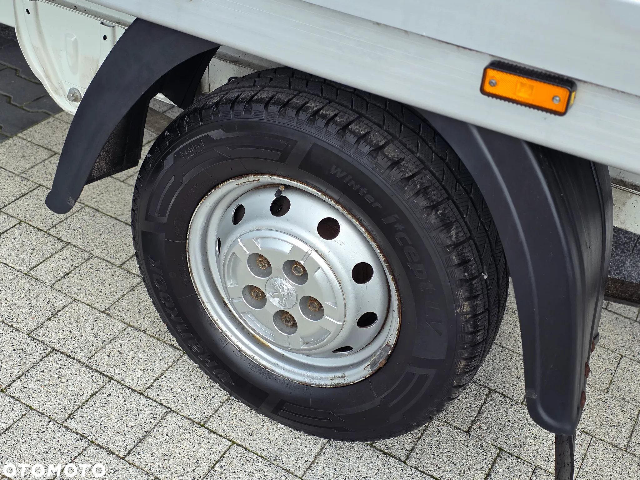 Peugeot Boxer 335 L2S 140KM Pickup Skrzynia BEZWYPADKOWY z Polskiego Salonu I SERWISOWANY I Pierwszy Właściciel i Jeden Kierowca I Wyjątkowo Ładny i Zadbany Egzemplarz I Polecamy i Zapraszamy - 18