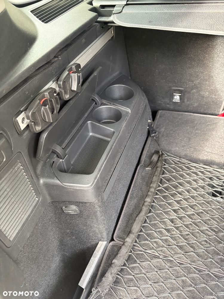 Volkswagen Touran 1.6 TDI BMT SCR Comfortline - 24