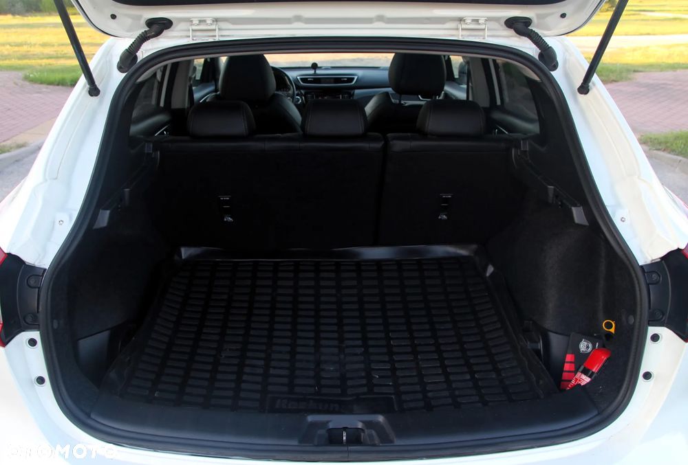 Nissan Qashqai 1.3 DIG-T Tekna - 14