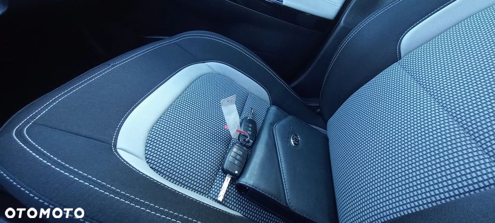 Kia Ceed 1.6 GDI Dream-Team Edition - 31